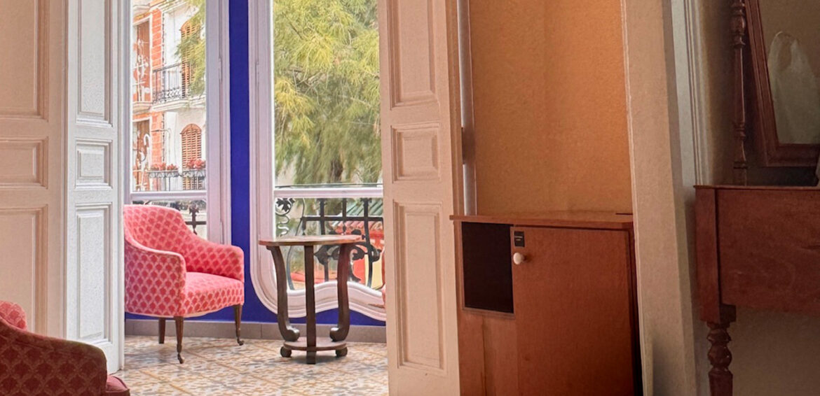 Suite con galería del Hotel Noucentista en Sitges, vista 5