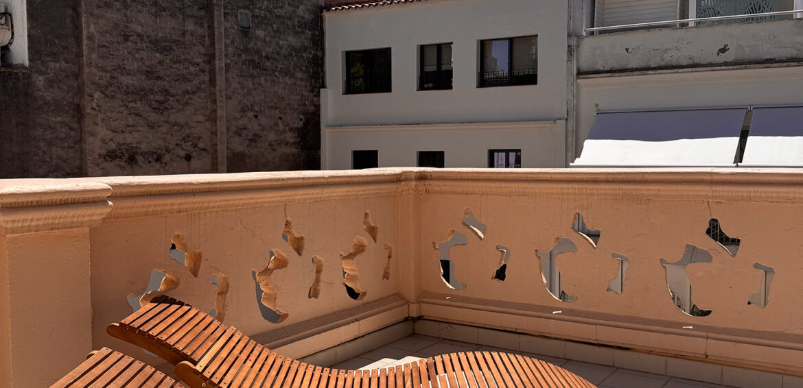 Doble con terraza del Hotel Noucentista en Sitges, vista 5