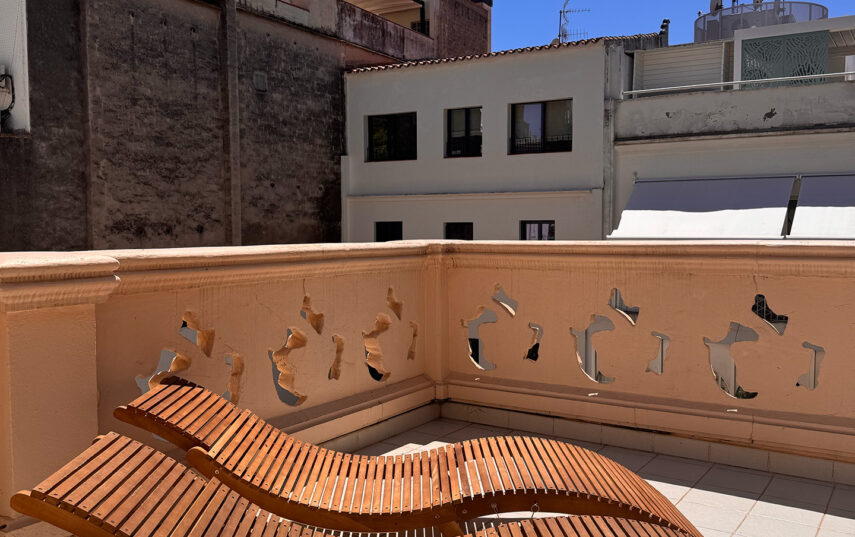Doble con terraza del Hotel Noucentista en Sitges, vista 5
