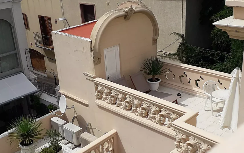 Suite con terraza del Hotel Noucentista en Sitges, vista 5