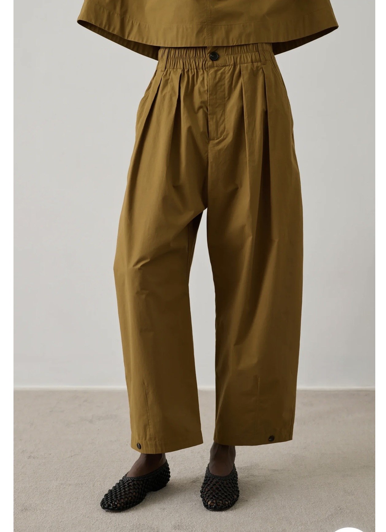 Pantalones de algod&oacute;n verde oliva de India Mon Amour, Sitges
