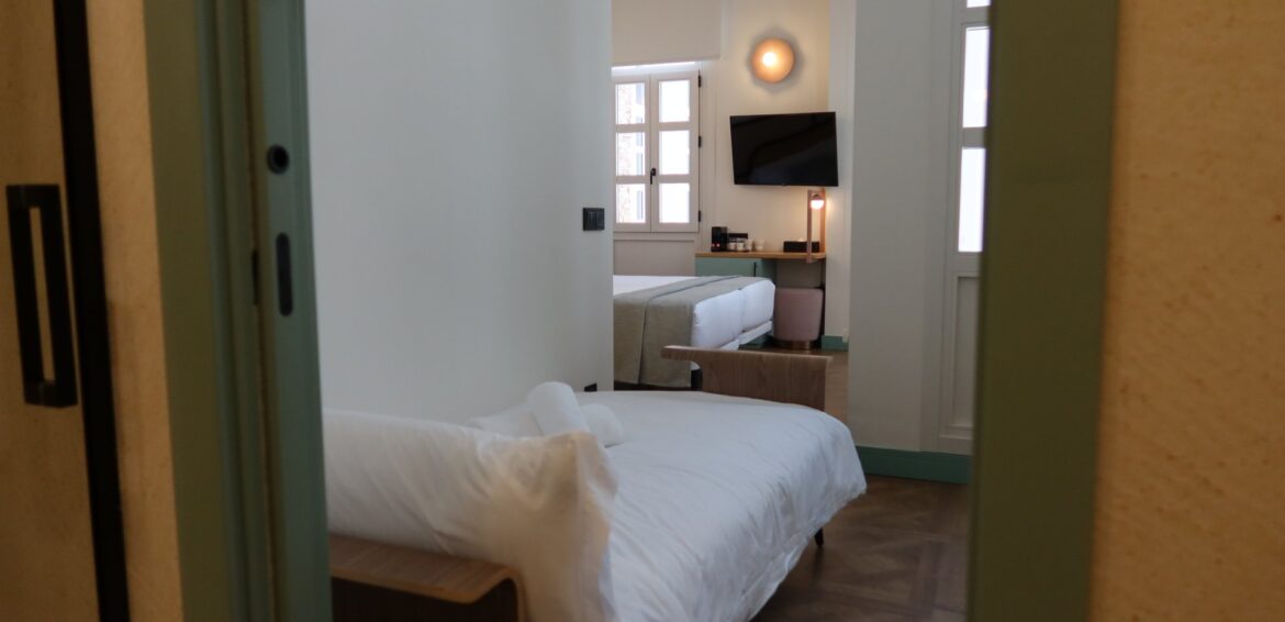 Triple Suite with Sofa Bed