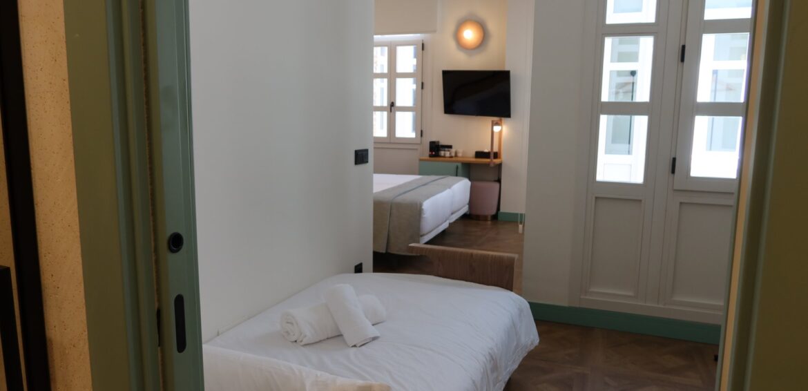 Triple Suite with Sofa Bed